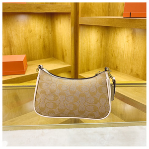 Borse da Donna di Lusso Firmate con Stampa a Motivo C, Borsa Classica in PU con Stampa Carrozza e Cavallo, Borsa Monogramma, Borsa a Tracolla - Product Image 2