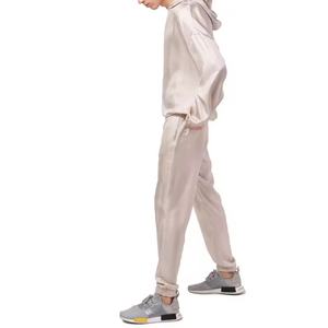 Sudadera con Capucha de Seda Unisex de Lujo con Logotipo Personalizado OEM, Sudadera Informal de Manga Larga para Hombre - Product Image 5