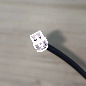 Botón de Apertura de Maletero para Mazda 6 GS1D568DXB, Diseño Minimalista en Plástico y Nylon - Product Image 1