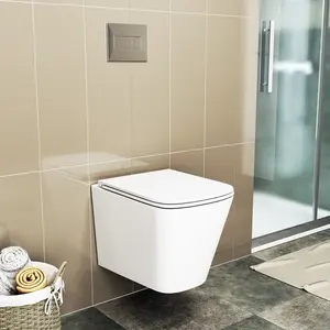 TOP หรูหรา Sanitarios Inodoros Wc การออกแบบเส้นทองห้องน้ําเซรามิกชิ้นเดียวโถชักโครกสีขาว