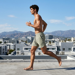 Shorts de sport pour homme, séchage rapide, matière légère et hydrofuge, taille élastique avec cordon de serrage, poches utilitaires, adaptés aux activités de plein air - Product Image 3