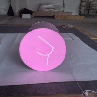 Caja de Luz LED Cilíndrica de Doble Cara con Diseño Elegante y Exquisito para Interiores, Escaparates, Ventanas, Ferias Comerciales y Edificios