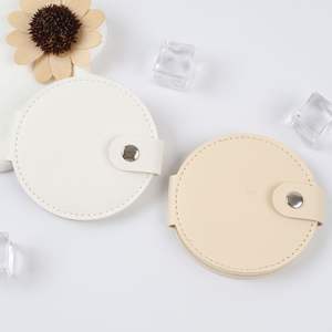 Petit miroir de poche rond en cuir PU double face, logo personnalisé, miroir de voyage pliable rose avec grossissement 2x, miroir cosmétique - Product Image 3