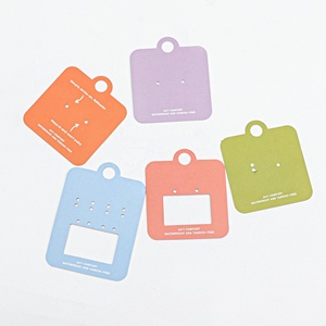 Présentoir de luxe personnalisé en papier pour bijoux, étiquettes de collier imprimées avec logo, cartes douces au toucher pour accessoires boucles d'oreilles et pinces à cheveux - Product Image 5
