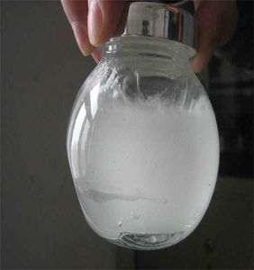 Precio en China CAS 68585-34-2 SLES Lauril Éter Sulfato de Sodio 70% en China - Product Image 1