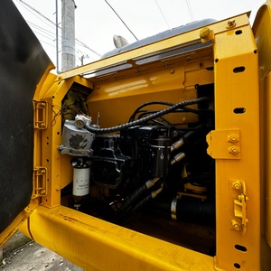 Excavadoras Hidráulicas Usadas de Alta Calidad Komatsu PC200, Modelos PC200-8, PC200-7, PC200-6, PC200-5 Disponibles - Product Image 6