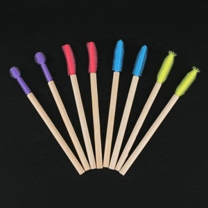 Brosse à mascara pour cils en silicone souple avec manche en bambou, outil de séparation des cils jetable et écologique, applicateur de cils en silicone - Product Image 6