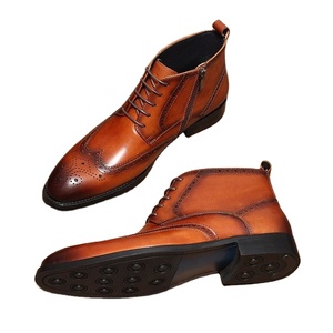Botas de Hombre Nuevas de Invierno, Botas de Piel Vacuna con Diseño Brogue, Botas de Moda - Product Image 1