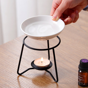 Brûleur d'<span class=keywords><strong>encens</strong></span> et d'huiles essentielles en métal noir et or avec base en bambou - Product Image 2