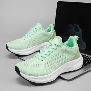 New wide-toe men's summer mesh breathable casual running sports shoes with <b>padded</b> wide foot <b>bed</b> and high heel - Product Image 2