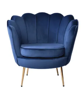 CARLFORD 우단 꽃 안락 의자, 가정 거실을 위한 황금 다리를 가진 꽃 모양 악센트 의자