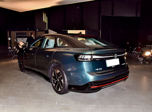 PER VW <span class=keywords><strong>ID</strong></span>.<span class=keywords><strong>7</strong></span> VIZZION EV Auto Elettrica VIZZION 2024 VW 4WD Furgone Elettrico Veicoli Nuova Energia <span class=keywords><strong>Id</strong></span> <span class=keywords><strong>7</strong></span> - Offerta Imperdibile - Product Image 4