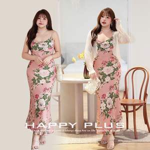 ชุดเดรสยาวลายดอกกุหลาบสีชมพู คอวัว ทรงเอ ไซส์ใหญ่สำหรับผู้หญิง - Product Image 4