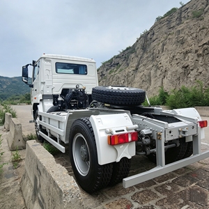 Camions tracteurs Sinotruk HOWONX neufs et d'occasion 6x4 6x6 RHD Diesel Manuels 371HP 380HP 400HP 430HP à vendre - Product Image 3