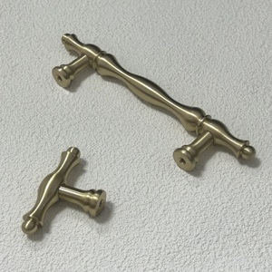 Maniglie e <span class=keywords><strong>Pomelli</strong></span> per <span class=keywords><strong>Mobili</strong></span> di Lusso in Stile Palazzo, Moderni, di Alta Gamma, per Armadi e Guardaroba, in Ottone Ecologico, per Cucina e Cassettiera - Product Image 4