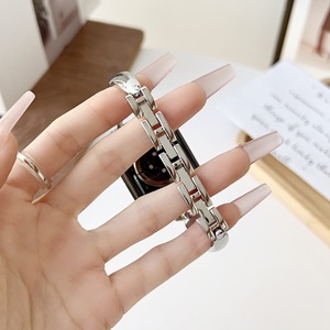 Pulsera de Metal con palabra en T, correa de reloj de Metal de pieza curva para Apple Watch 7 8 9 10 41/42/44/45mm, pulsera para Iwatch, correa de reloj de Metal - Product Image 4