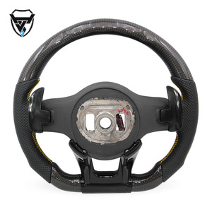 Volante con línea LED diagonal de fibra de carbono negro y amarillo para <span class=keywords><strong>Mercedes</strong></span> Benz <span class=keywords><strong>AMG</strong></span> zc-809-YD-T14-y - Product Image 4