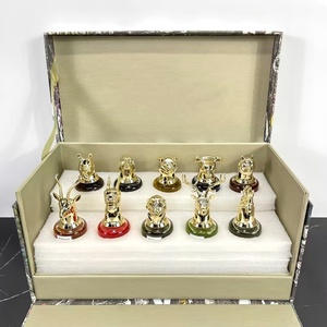 Set de Regalo de Perfume de Lujo para Mujer, Diseño Británico, 10 Piezas, Aroma a Fresa, Eau de Parfum, Frascos de Vidrio de Viaje - Product Image 1