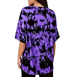 Camiseta Oversize Tie Dye para Mujer, Manga Corta, Cuello Redondo, Corte Holgado, en Algodón/Bambú Negro, Tejido Transpirable, Primavera/Verano - Product Image 2