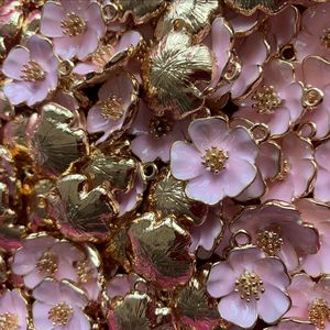 Colgantes de flores esmaltadas de color, charms para fabricación de joyas DIY, etiquetas, dijes de flores para brazaletes a granel - Product Image 5