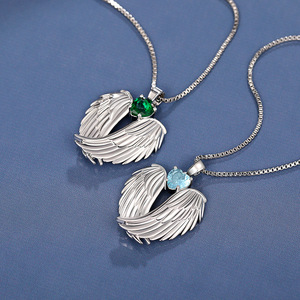 Collana con ciondolo a forma di ala d'angelo per donna, gioielli semplici e alla moda, regalo per l'uso quotidiano - Product Image 3