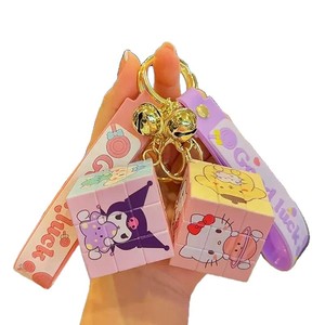 Llavero Fidget Cube, Mini Rompecabezas con Campana, para Niños y Adolescentes, Diseño Unisex de Plástico - Product Image 4