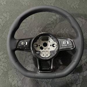 <span class=keywords><strong>Volant</strong></span> sport en cuir et alcantara pour VW <span class=keywords><strong>Golf</strong></span> 4 5 6 6R 7 7.5 <span class=keywords><strong>8</strong></span> MK4 5 6 7 7.5 <span class=keywords><strong>8</strong></span> 7 R GTI GTD GTE Variant R-Line - Product Image 1