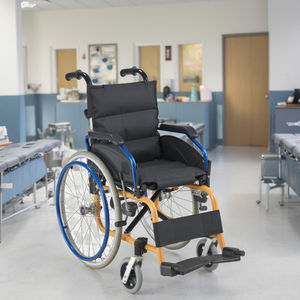 Productos más vendidos Silla de ruedas plegable para niños para centro de rehabilitación Silla de ruedas plegable para niños en venta - Product Image 4