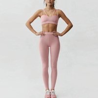 Ensemble deux pièces de sport d'été pour femme en Spandex/Polyester uni avec logo en maille sur le devant, séchage rapide, tenue décontractée