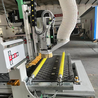 Routeur CNC multifonction 3 axes à broche unique 1325 pour le travail du bois, machine de sculpture sur bois ATC, NC Studio PLC, prix compétitif