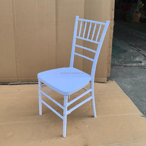 Hot Sell <span class=keywords><strong>prix</strong></span> bon marché démonter la chaise Chiavari en résine blanche pour les événements de fêtes en plein air - Product Image 5
