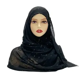 Venta al por mayor de velos étnicos de gasa para mujer forro brillante bufanda de algodón viscosa de punto negro Hijab hilo dorado chal accesorios mujeres