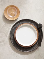 Assiette à steak plate et ronde blanche, faite à la main, de la marque danoise V, style occidental nordique, motif uni, exquise, pour le petit-déjeuner et le dîner.