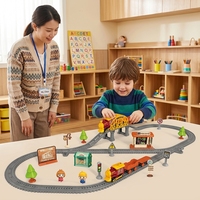 Circuit de train électrique à encliqueter DIY avec gare, panneaux routiers, arbres et figurines – Jouet éducatif pour tout-petits