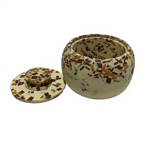 Custom Floral Resin Handmade Eco-Friendly Jewelry Storage Box Freezer Safe Small Decorative Jewelry Gift - Product Image 2