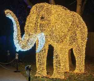 Sculpture d'éléphant 3D LED extérieure, indice de protection IP65, lumières de Noël pour décorations de rue et de centres commerciaux - Product Image 1