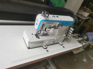 Barato para la <span class=keywords><strong>venta</strong></span> Máquina <span class=keywords><strong>de</strong></span> <span class=keywords><strong>coser</strong></span> industrial <span class=keywords><strong>de</strong></span> enclavamiento para <span class=keywords><strong>coser</strong></span> ropa interior <span class=keywords><strong>de</strong></span> alta calidad superventas - Product Image 3