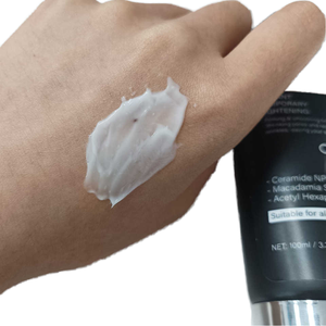 <span class=keywords><strong>Crema</strong></span> Idratante Intensa Anti-Età e Rassodante con Glicerina per Tutti i Tipi di Pelle, per un Tono della Pelle Luminoso e una Maggiore Elasticità - Product Image 2