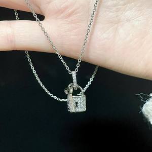 Collar Cuadrado de Plata Pura S925 con Colgante de Cara Sonriente en Forma de Corazón, Elegante y de Alta Gama, con Alto Valor - Product Image 4