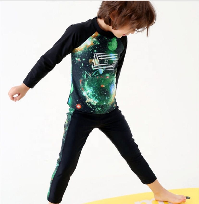 Стильная летняя одежда для плавания с рюшами и принтом, детский раздельный купальник с несколькими узорами на одно плечо, милый Повседневный Купальник для девочек