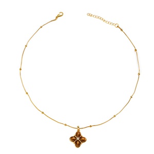 Collier vintage en acier inoxydable à plusieurs rangs avec pendentif trèfle à quatre feuilles, chaîne en bambou plaquée or 18 carats - Cadeau idéal - Product Image 6