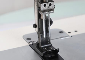 RONMACK RM-4422E-GUT Industrial Flat-Bed <b>Lock</b> Stitch Motor Computer Auto Trimmer Compound Feed Double Needle Sewing Machine - Product Image 3