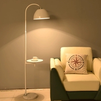 Lampe sur pied LED, tête rotative, lampe de lecture haute pour canapé ou bureau, décoration moderne pour la maison, lampe sur pied réglable en métal noir