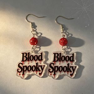 Boucles d'oreilles pendantes en acrylique avec lettres effet sang coulant pour Halloween, motif Boo Sorcière et texte effrayant, bijoux de fête gothiques - Product Image 5