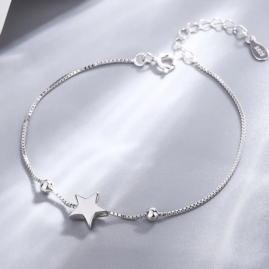 Semplice braccialetto con stella in argento Sterling 925 con ciondolo a forma di stella a cinque punte da donna con catena in argento e rodio per anniversario