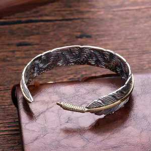 Bracciale Classico Regolabile alla Moda in Lega Placcata Argento, Regalo <span class=keywords><strong>per</strong></span> le Feste, Bracciale Retrò da <span class=keywords><strong>Uomo</strong></span> con Piuma - Product Image 5