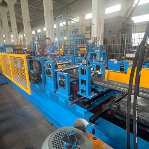Personalizado totalmente automático marco de acero galvanizado <span class=keywords><strong>Purlin</strong></span> sistemas de techo <span class=keywords><strong>C</strong></span> Z forma de canal <span class=keywords><strong>Purlin</strong></span> máquina formadora de rollos - Product Image 3
