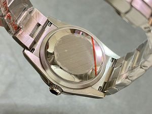 Équipé du mouvement automatique intégré 3235. Montre mécanique rose haut de gamme la plus vendue - Product Image 4