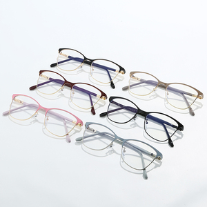 Modieuze Nieuwe Fotochromische Anti-Blauwe Lichtbril Voor Katten, Trendy Metalen Brilmonturen Voor Zowel Mannen Als Vrouwen - Product Image 2
