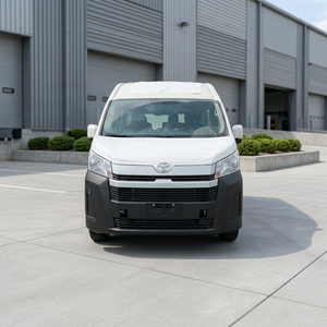 ENVÍO INMEDIATO - Camioneta Hiace 2022 Usada, Volante a la Izquierda, Tracción en las Cuatro Ruedas, Diésel, Neumáticos R16, Asientos de Cuero - Product Image 4